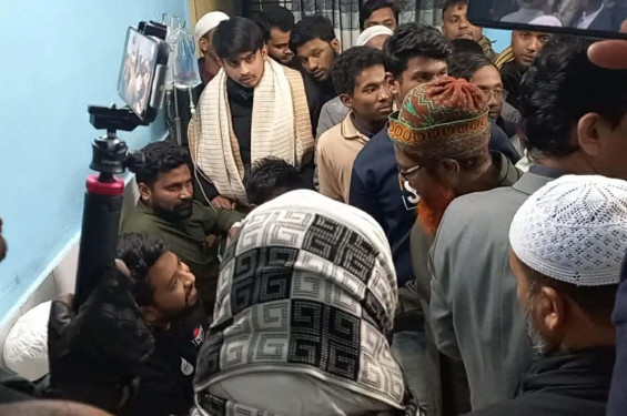 পঞ্চগড়ে শিক্ষার্থীদের ওপর সেনাবাহিনীর লাঠিচার্জ: তদন্তের আশ্বাসে আন্দোলন স্থগিত