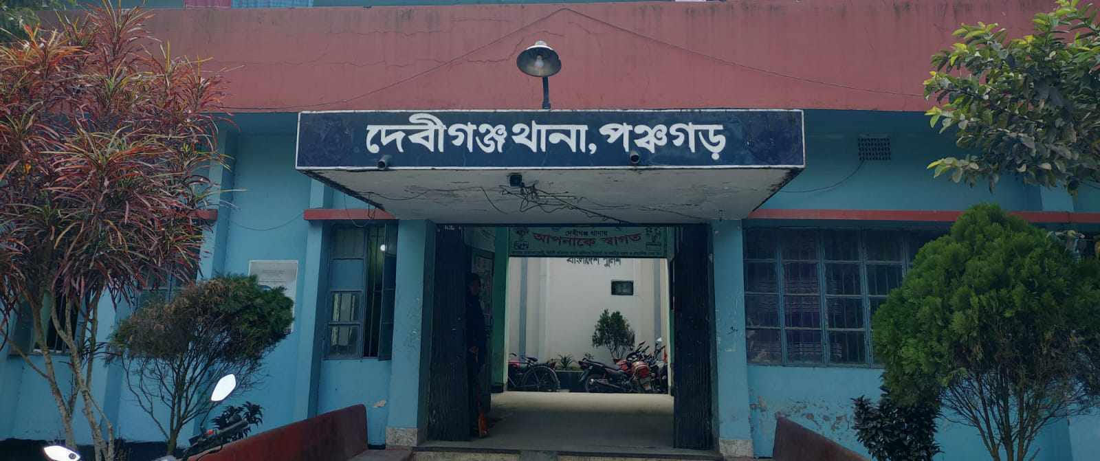 দেবীগঞ্জে অবৈধ ইটভাটা উচ্ছেদে বাধা ও হামলা: ৩০০ জনের বিরুদ্ধে মামলা, গ্রেপ্তার ৩