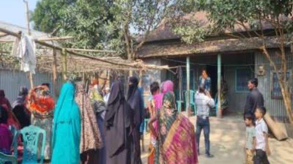 বাসাইলে বৃদ্ধ দম্পতিকে শ্বাসরোধে হত্যা, দুই শ্রমিক পলাতক