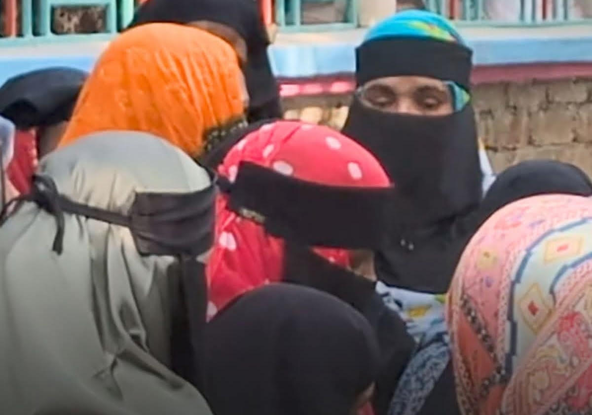 রায়পুরায় ট্রেনে কাটা পড়ে বৃদ্ধার মৃত্যু