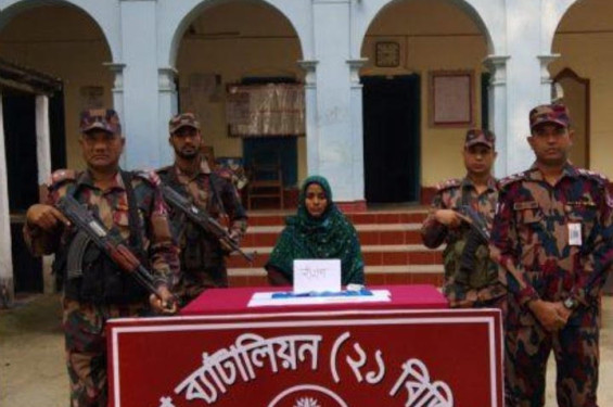 শার্শা সীমান্তে ইয়াবাসহ নারী মাদক কারবারি গ্রেফতার