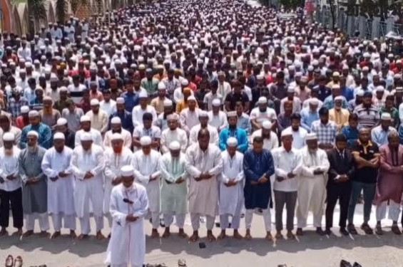 যশোরে জামায়াতের শোকরানা নামাজ ও মিছিল