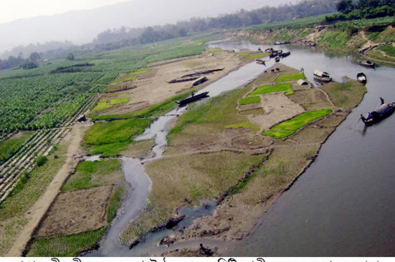 অব্যবস্থাপনা ও মানুষের লোভ, সংকটে মাতামুহুরী নদীর পানি