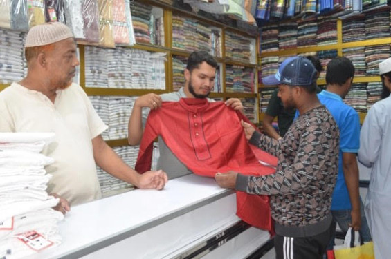 এবার ঈদে জিন্স আর পাঞ্জাবিতে নজর পুরুষের