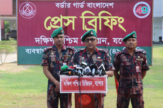 জ্বালানি তেলের নিরাপদ ও নিরবচ্ছিন্ন সরবরাহ স্বাভাবিক রাখতে যশোর বিজিবির নজরদারি