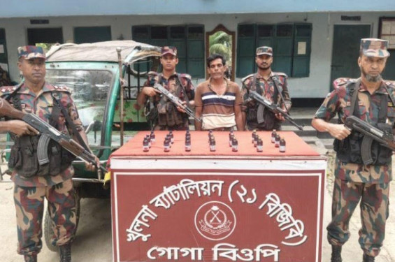 শার্শা  সীমান্তে ইজিবাইক ও মাদকসহ ১ জন গ্রেফতার