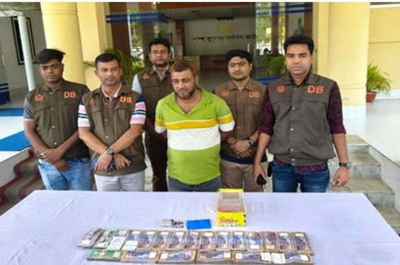 যশোর ঝিকরগাছায় ডিবি পুলিশের অভিযানে ইয়াবাসহ ব্যবসায়ী আটক