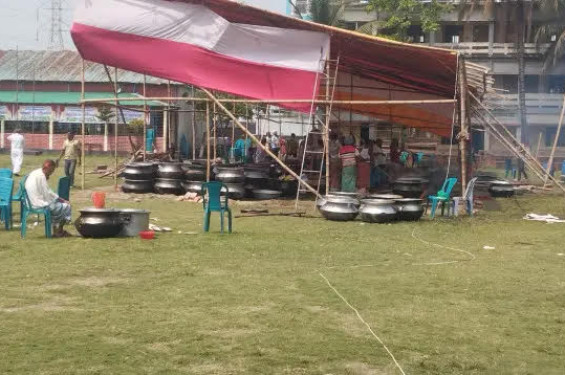 কুলখানি অনুষ্ঠানে প্রবেশে হুড়াহুড়ি তে পদদলিত হয়ে শিশু সহ আহত ১৫