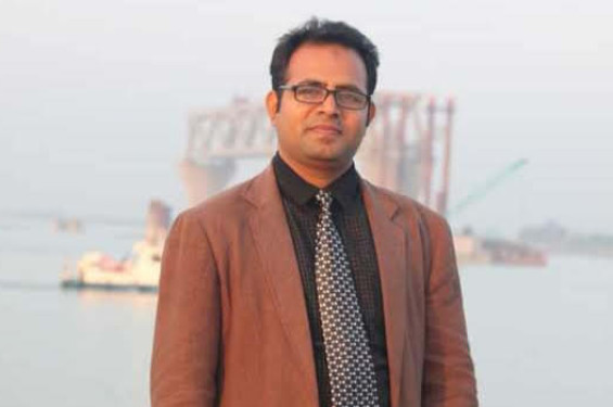 শিক্ষার্থীদের বিক্ষোভের মুখে পদত্যাগ করলেন বশেমুরবিপ্রবি ফার্মেসি বিভাগের সভাপতি