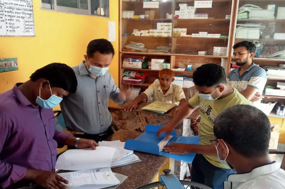 শার্শায় ৪ টি ক্লিনিক ও ডায়াগনস্টিক সেন্টারকে ৩০ হাজার টাকা জরিমানা