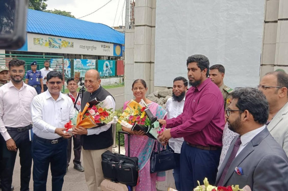 একই আকাশ, একই বাতাস, একই জল তরঙ্গ, আমরা মিলেমিশে কাজ করব-- বেনাপোলে ভারতের নতুন হাইকমিশনার দীনেশ ত্রিবেদী