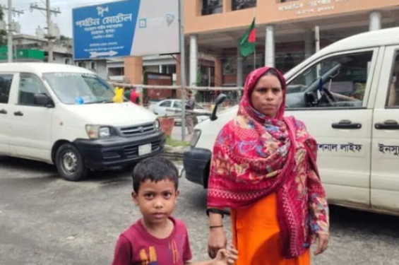 ভারতীয় সেই নারী রেশমাকে অবৈধ অনুপ্রেশ আইনে মামলায় পুলিশে সোপর্দ