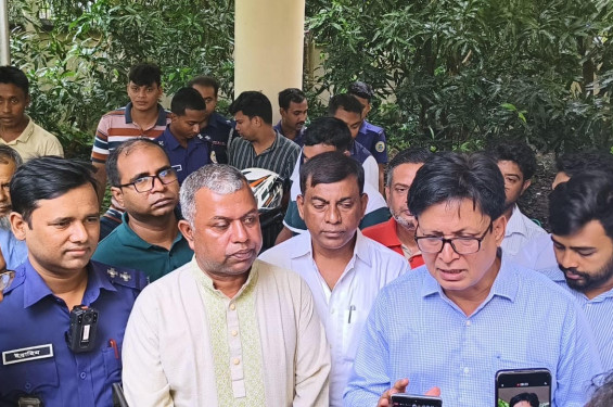 বাউফলে লোডশেডিং ও অতিরিক্ত বিলের প্রতিবাদে বিক্ষোভ, আশ্বাসে শান্ত পরিস্থিতি