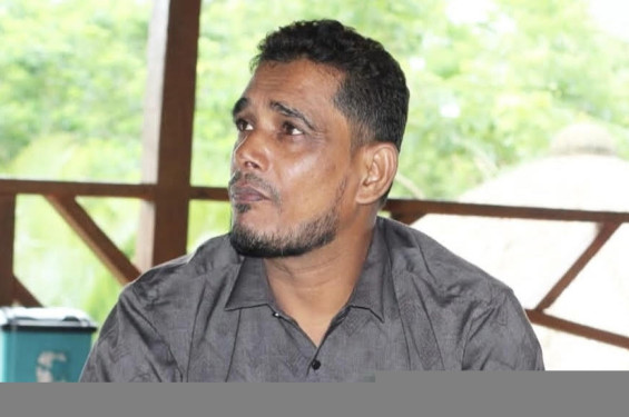 দুজন বয়স্ক ব্যক্তির ভাতার টাকা ইউপি সদস্যের স্ত্রী-ছেলের নম্বরে নেওয়ার অভিযোগ