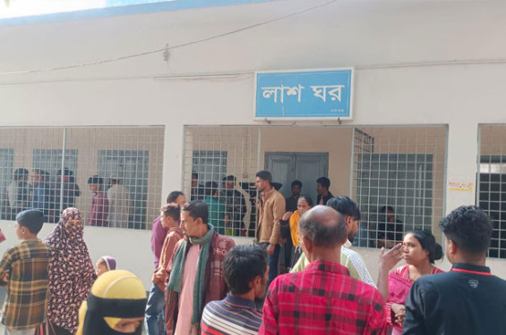 ময়মনসিংহে ট্রাক-সিএনজির মুখোমুখি সংঘর্ষে একই পরিবারের ৪ জন নিহত