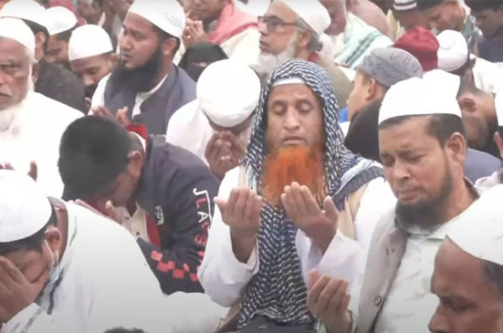 আখেরি মোনাজাত দিয়ে শেষ ইজতেমার প্রথম পর্ব