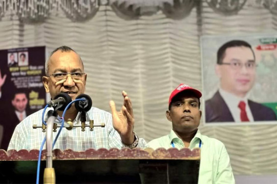 ফ্যাসিস্ট হাসিনা গণতন্ত্র হত্যা করে মাফিয়াতন্ত্র চালু করেছিল: আবদুল মোনায়েম মুন্না