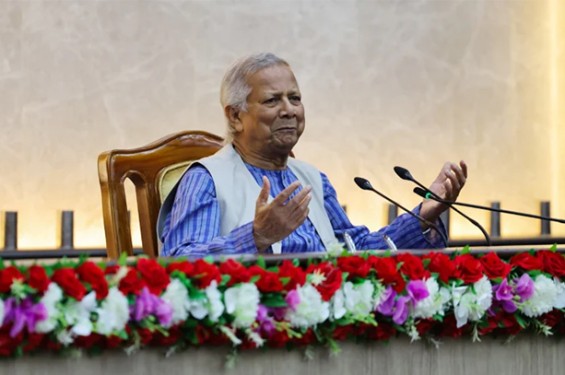 দেশ বদলাতে হলে একক নির্দেশে নয়, টিম হয়ে কাজ করতে হবে: পুলিশ কর্মকর্তাদের প্রধান উপদেষ্টা