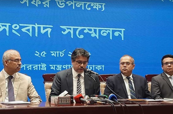 ব্যাংককে ইউনূস-মোদির বৈঠকে প্রস্তুত ঢাকা, অপেক্ষা দিল্লির জবাবের