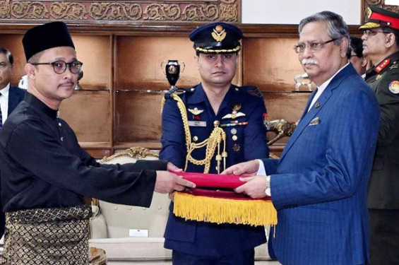 মালয়েশিয়াকে বাংলাদেশে বিনিয়োগের আহ্বান রাষ্ট্রপতির