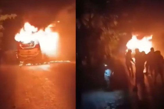 ভাঙ্গায় বাসচাপায় ৫ জন নিহত, ৪ গাড়িতে আগুন