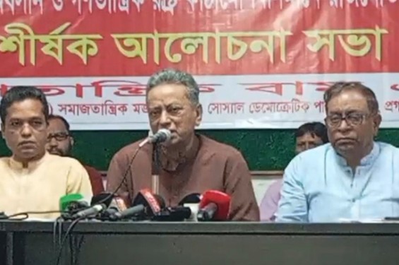 অন্তর্বর্তী সরকার আগামী দিনের সবকিছুর দায়িত্ব নিতে চাচ্ছে: আমির খসরু