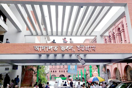 চট্টগ্রাম আদালত থেকে গায়েব হওয়া ৯ বস্তা নথি মিলল ভাঙারির দোকানে, আটক ১