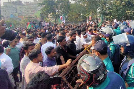স্মারকলিপির মাধ্যমে ভারতকে যে বার্তা দিল বিএনপির তিন সংগঠন