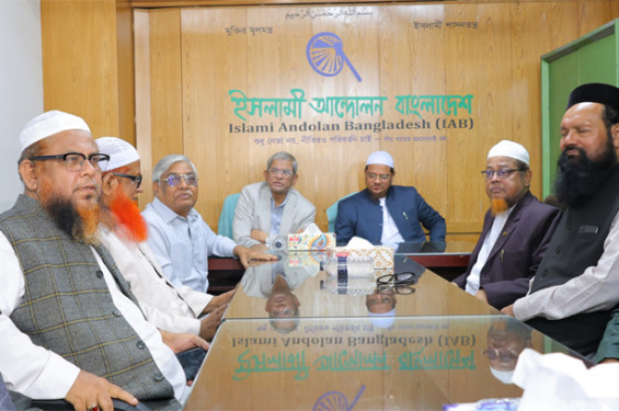 চরমোনাই পীরের সঙ্গে মির্জা ফখরুলের বৈঠক