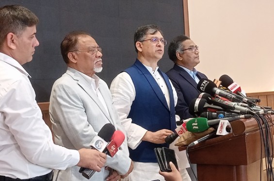 সংবিধানে একাত্তর ও চব্বিশকে এক কাতারে আনা সমুচিত নয়: বিএনপি