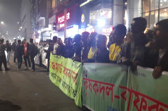 খালেদা জিয়াকে একনজর দেখার অপেক্ষায় লাখো নেতাকর্মী