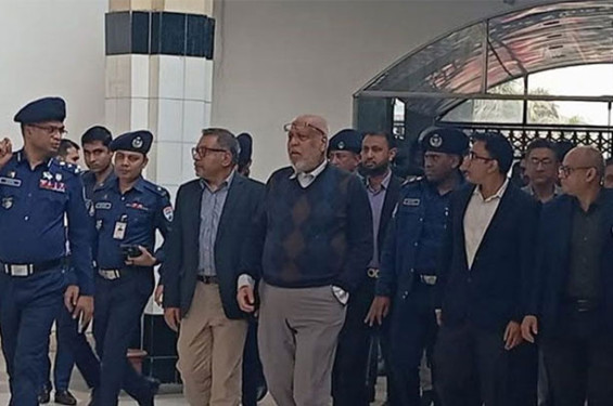 ট্রেন বন্ধ রেখে যাত্রীদের জিম্মি করে আন্দোলন দুঃখজনক:  রেল উপদেষ্টা