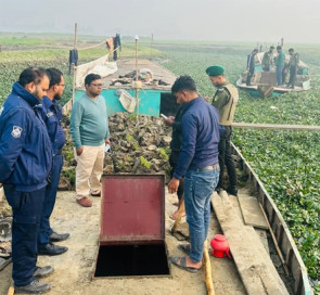 নবীনগরে অবৈধভাবে মাটি কাটার অপরাধে আর্থিক দন্ড