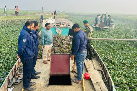 নবীনগরে অবৈধভাবে মাটি কাটার অপরাধে আর্থিক দন্ড