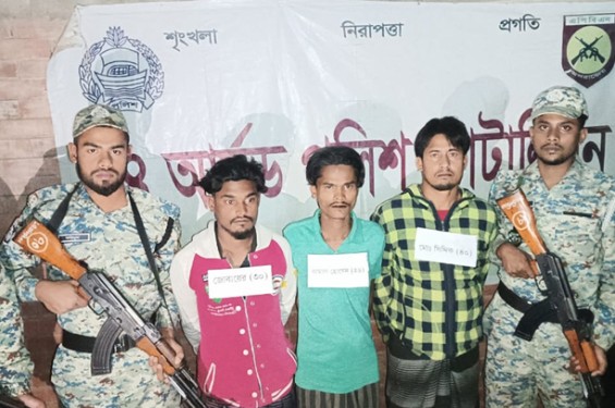 রোহিঙ্গা ক্যাম্পের মাঝি হত্যা মামলার ৪ আসামী গ্রেপ্তার
