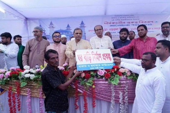 দারিদ্র বিমোচনে পরিকল্পিতভাবে স্বাবলম্বীকরণ কর্মসূচির প্রশংসা করলেন গৃহায়ণ ও গণপূর্ত সচিব