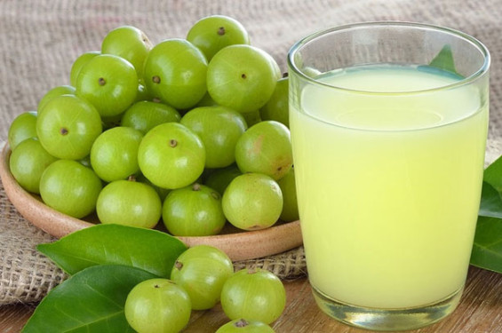 প্রতিদিন আমলকী খেলে ত্বকের যেসব উপকার হয়