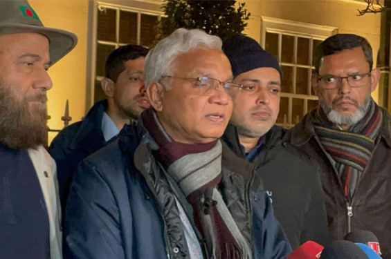 হাসপাতাল থেকে আজ বাসায় ফিরতে পারেন খালেদা জিয়া: ডা. এজেডএম জাহিদ