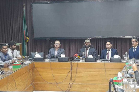 জালিয়াতির অপচেষ্টায় উপজেলা নির্বাচন কর্মকর্তা এবং অপারেটর গ্রেপ্তার