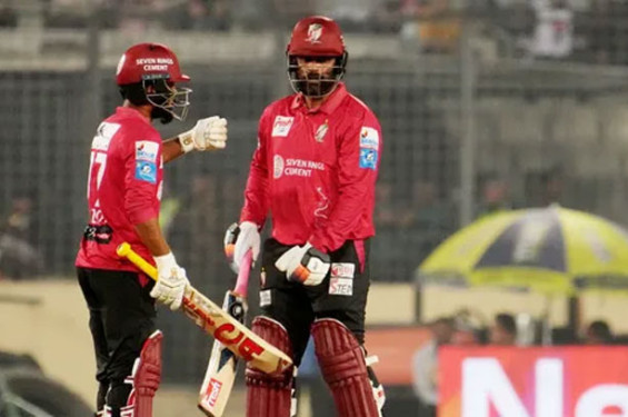 ইতিহাস গড়ে বিপিএলে টানা দ্বিতীয়বার চ্যাম্পিয়ন বরিশাল