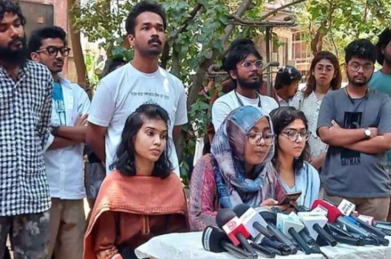 ‘মঙ্গল শোভাযাত্রা’-র নাম পরিবর্তনের কারণ জানতে চান চারুকলার শিক্ষার্থীরা