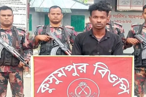 ঝিনাইদহ সীমান্তে আটক ভারতীয় নাগরিক