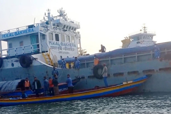 চাঁদপুরে জাহাজে সাত খুনের ঘটনায় গ্রেপ্তার ১