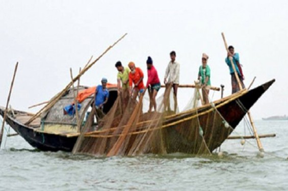 ২ মাস পদ্মা-মেঘনায় মাছ ধরা নিষিদ্ধ