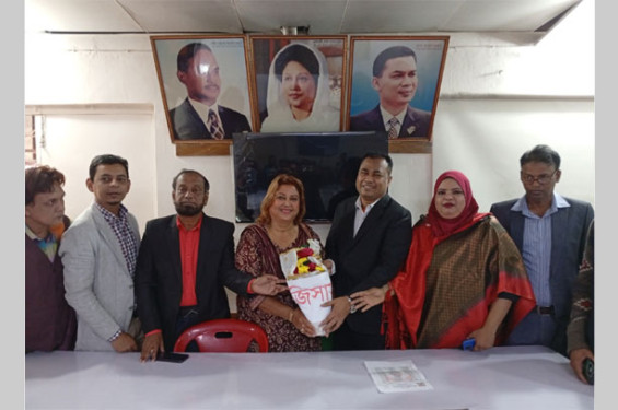 চট্টগ্রামের শাহ আমানতে বিমান বন্দরে আবারো ৭টি স্বর্নের বার ও স্বর্ণালংকার উদ্ধার