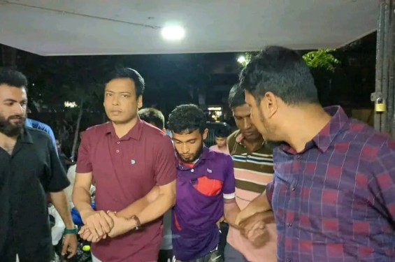 রায়পুরে প্রতিমা ভাঙচুরের ঘটনায় যুবক আটক