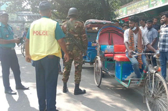 ডিএনসিসির অভিযানে জব্দ ১০২টি অটোরিকশা সাড়ে ১৮ লাখ টাকায় নিলামে বিক্রি