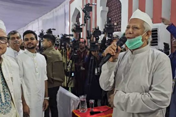 জাতীয় ঈদগাহে ঈদের নামাজ আদায় করলেন প্রধান উপদেষ্টা