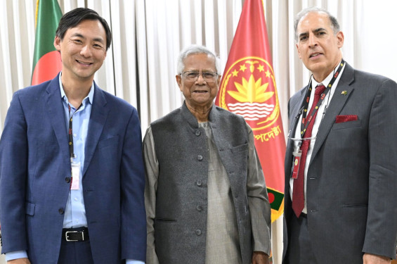 ১২ ফেব্রুয়ারিই নির্বাচন, মার্কিন কূটনীতিকদের বললেন প্রধান উপদেষ্টা